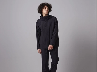 ヘリーハンセンのおしゃれなマウンテンパーカー10選　レインウェアにも！