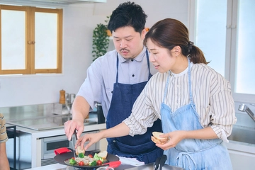 笑顔と肉汁があふれる！人気料理家「ぐっち夫婦」のキャンプ飯講座イベントレポート
