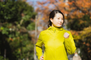 冬用レディースランニングウェア20選！人気モデルやおしゃれな着こなしを紹介