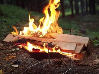 ソロキャンパー「ヒロシ」の愛用キャンプ道具22選【焚き火＆調理アイテム編】