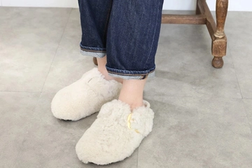 冬用のサンダルおすすめ16選！トレンドのおしゃれアイテムを厳選