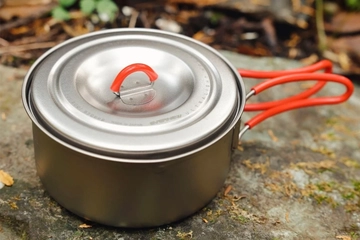 【EVERNEW】“世界初”のチタンクッカーさえ通過点！限界突破を続ける100年企業