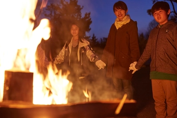 「キャンプファイヤー」完全マニュアル！おすすめキャンプ場＆子どもが喜ぶゲームも紹介