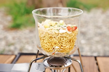 「炎まで楽しめる」。キャンプのコーヒー時間が変わるガラス製タンブラー【目利きのキャンプギア】
