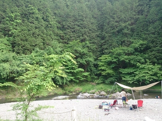 「cazuキャンプ場」でリバーサイドキャンプを満喫！釣りや蛍も！