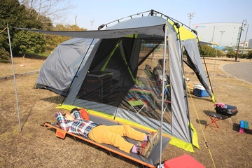 あなたのキャンプを次のステップへ!コンパクトコットがキャンプライフを変える!?