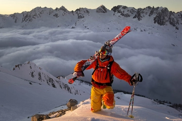 ビビッドカラーで目が覚める！北欧のアウトドアブランド「ノローナ」のおすすめアイテム！