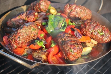 ロードトリップグリルでBBQを満喫!評判とおすすめレシピを紹介