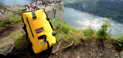 水場はストリームトレイルにお任せ！大人気の防水性抜群なリュック！