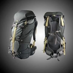 荷物をアジャスト！背負いやすくて収納しやすいパーゴワークスのアイテム！