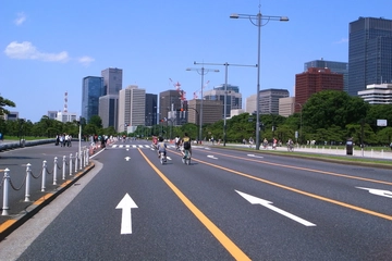 【都内】皇居周辺でアウトドアデートができる！？「パレスサイクリング」とは？