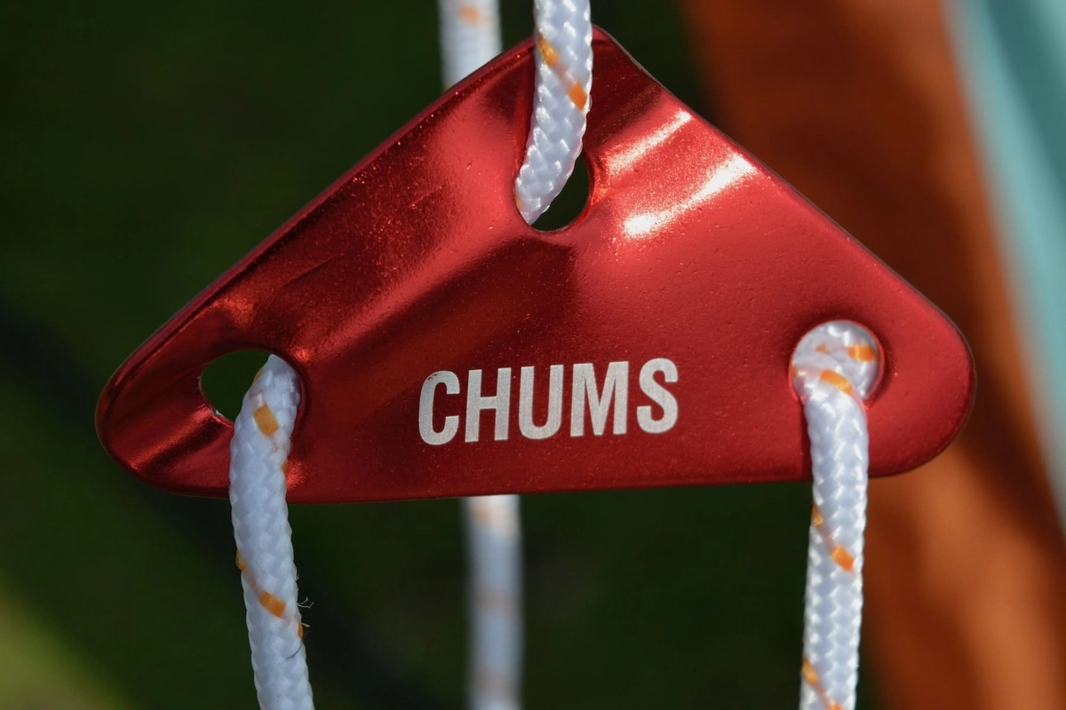 自在金具 とは テント設営に便利な使い方から種類まで徹底解説 キャンプ アウトドア情報メディアhinata