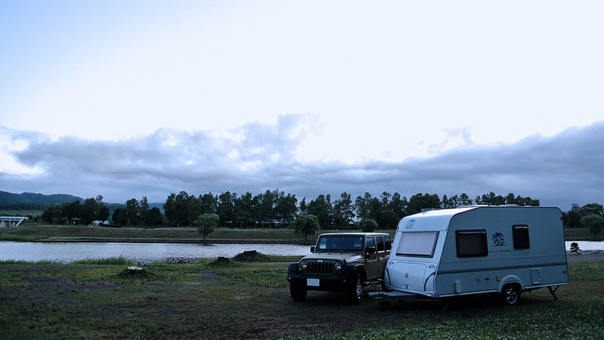キャンピングトレーラーの魅力とおすすめ小型モデルを紹介 お得な中古やレンタル情報も キャンプ アウトドア情報メディアhinata