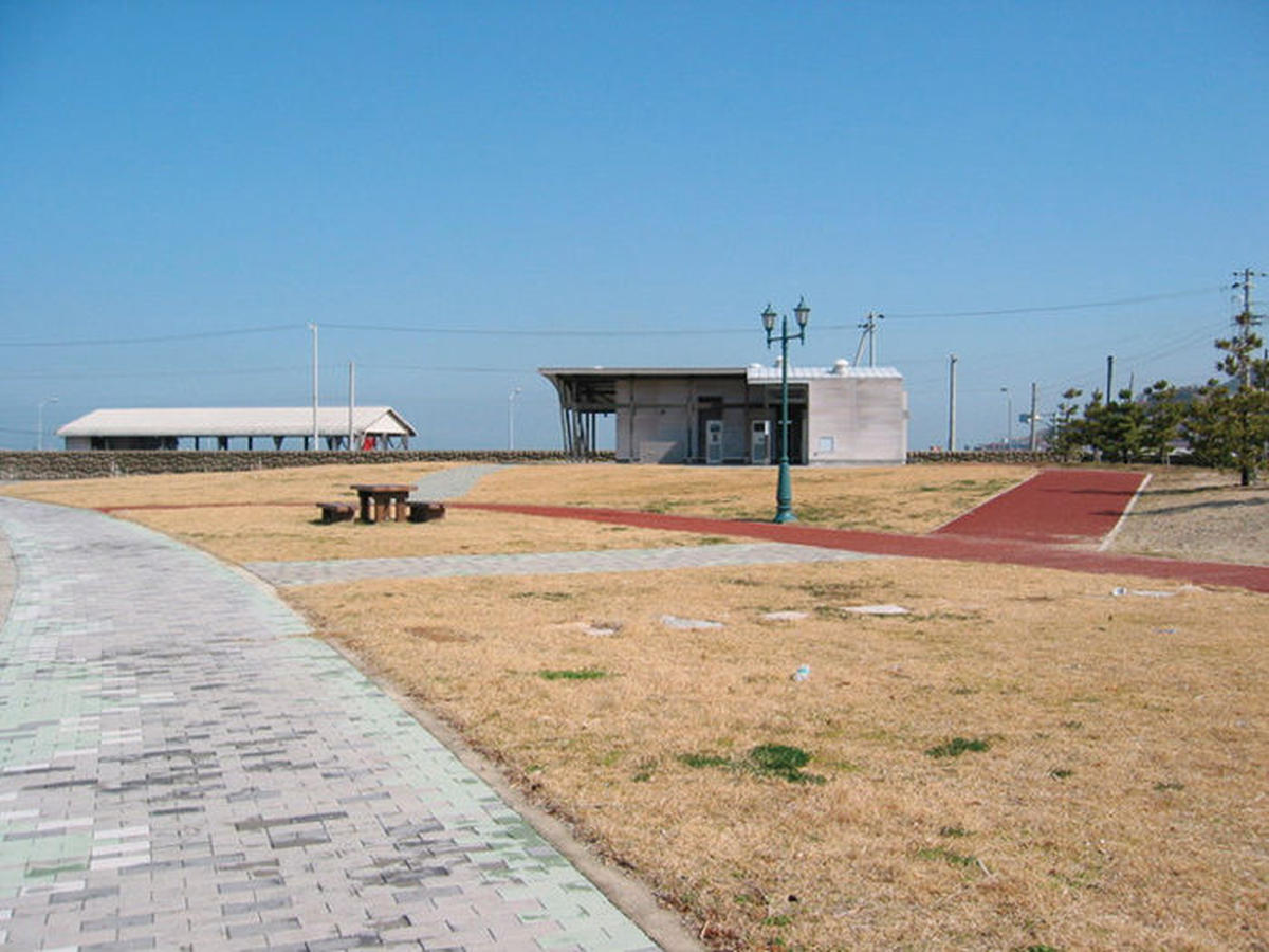 淡路島のキャンプ場おすすめ9選 ペット同伴okなキャンプ場も キャンプ アウトドア情報メディアhinata 淡路島のキャンプ場おすすめ9選 ペット同伴okなキャンプ場も キャンプ アウトドア情報メディアhinata