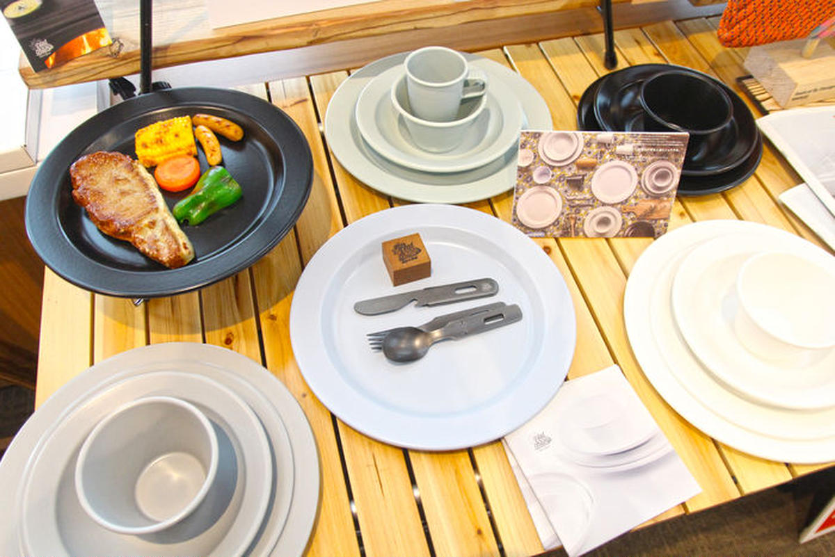 キャンプで使いたい おしゃれカトラリー ファニチャー満載のmontage展示会に潜入 キャンプ アウトドア情報メディアhinata