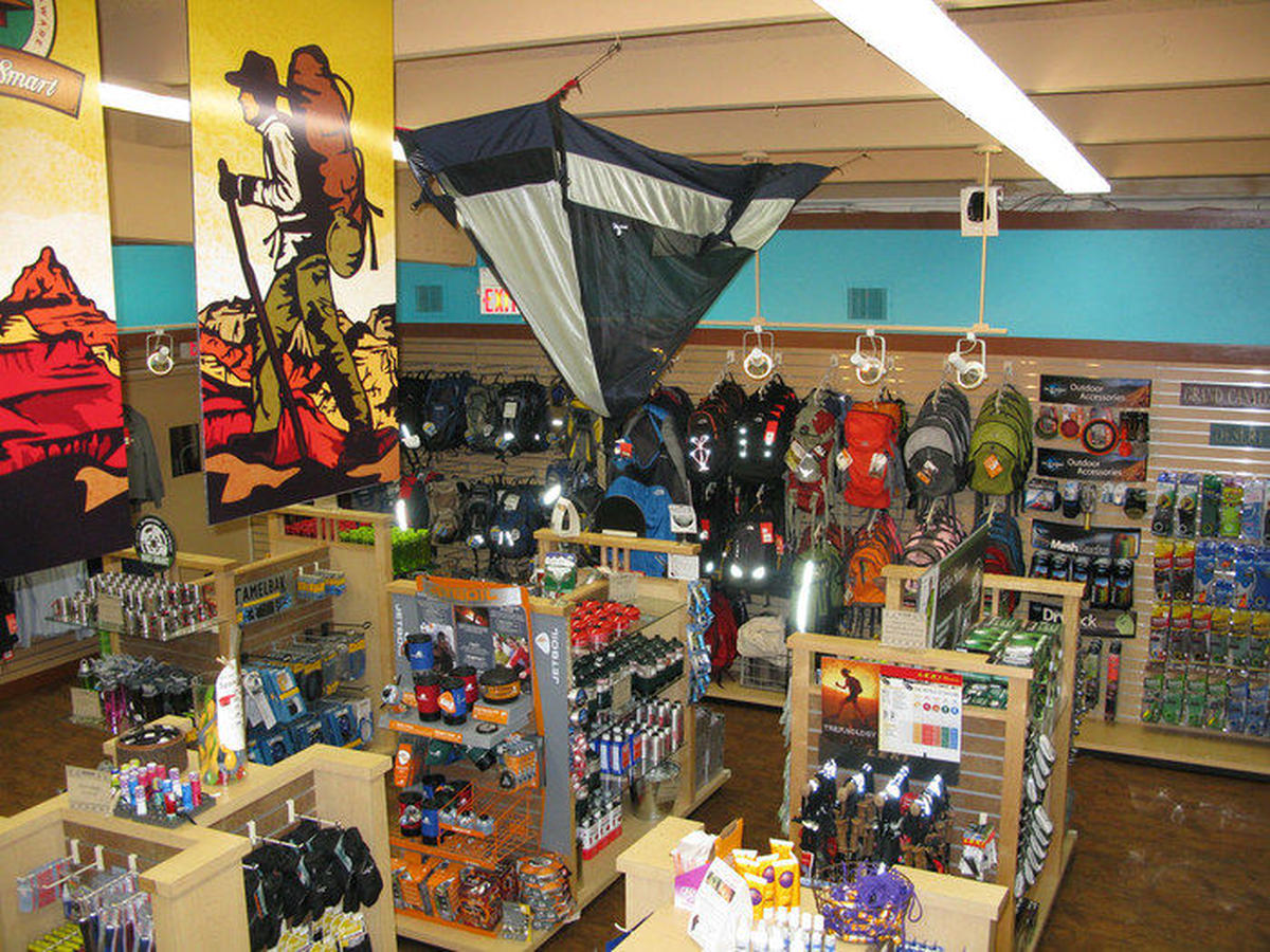 埼玉のアウトレットでアウトドアグッズをゲット おすすめ店舗6選 キャンプ アウトドア情報メディアhinata