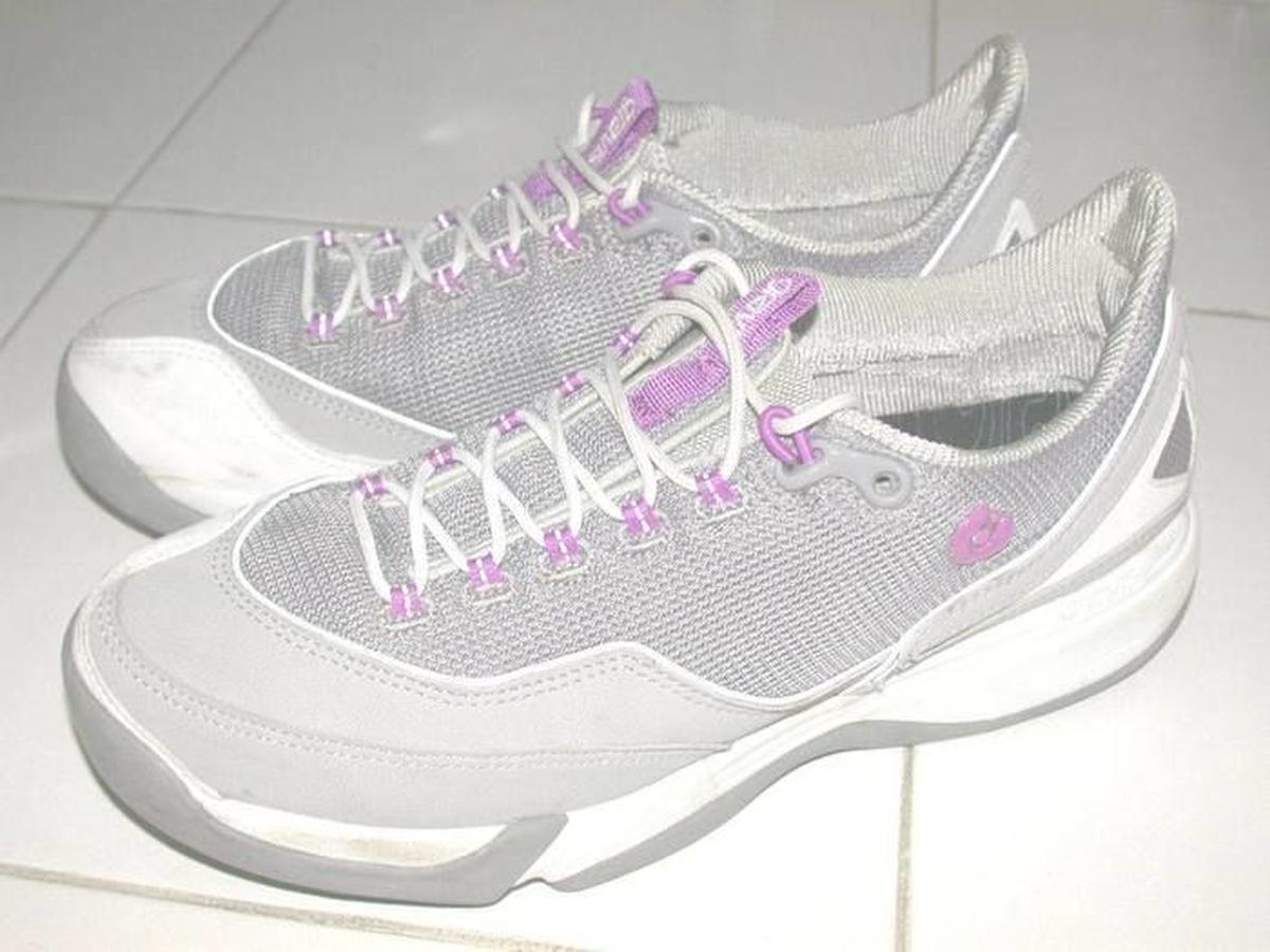 ダッドでかっこいい グラビスの人気スニーカー リュックをピックアップ キャンプ アウトドア情報メディアhinata