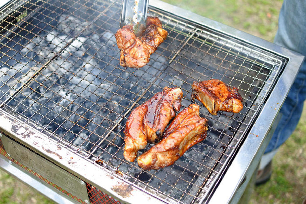 qでは満足できない キャンプで食べたい豪快肉料理おすすめ9選 キャンプ アウトドア情報メディアhinata