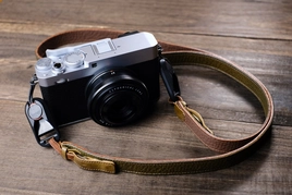 カメラ女子におすすめ！かわいいミラーレスカメラ＆グッズ6選