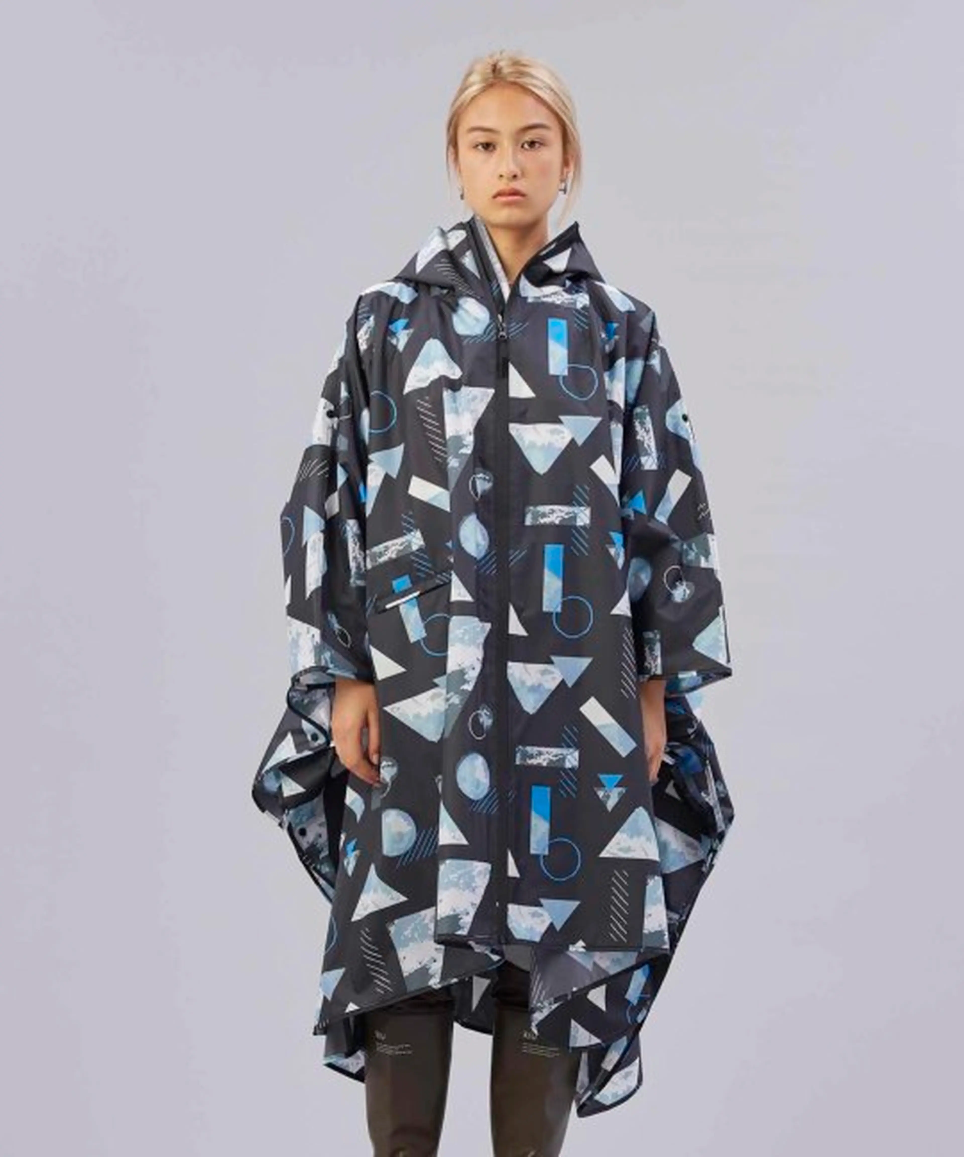 もはや雨が待ち遠しい！「KiU」のおしゃれレインアイテムで、雨の日の