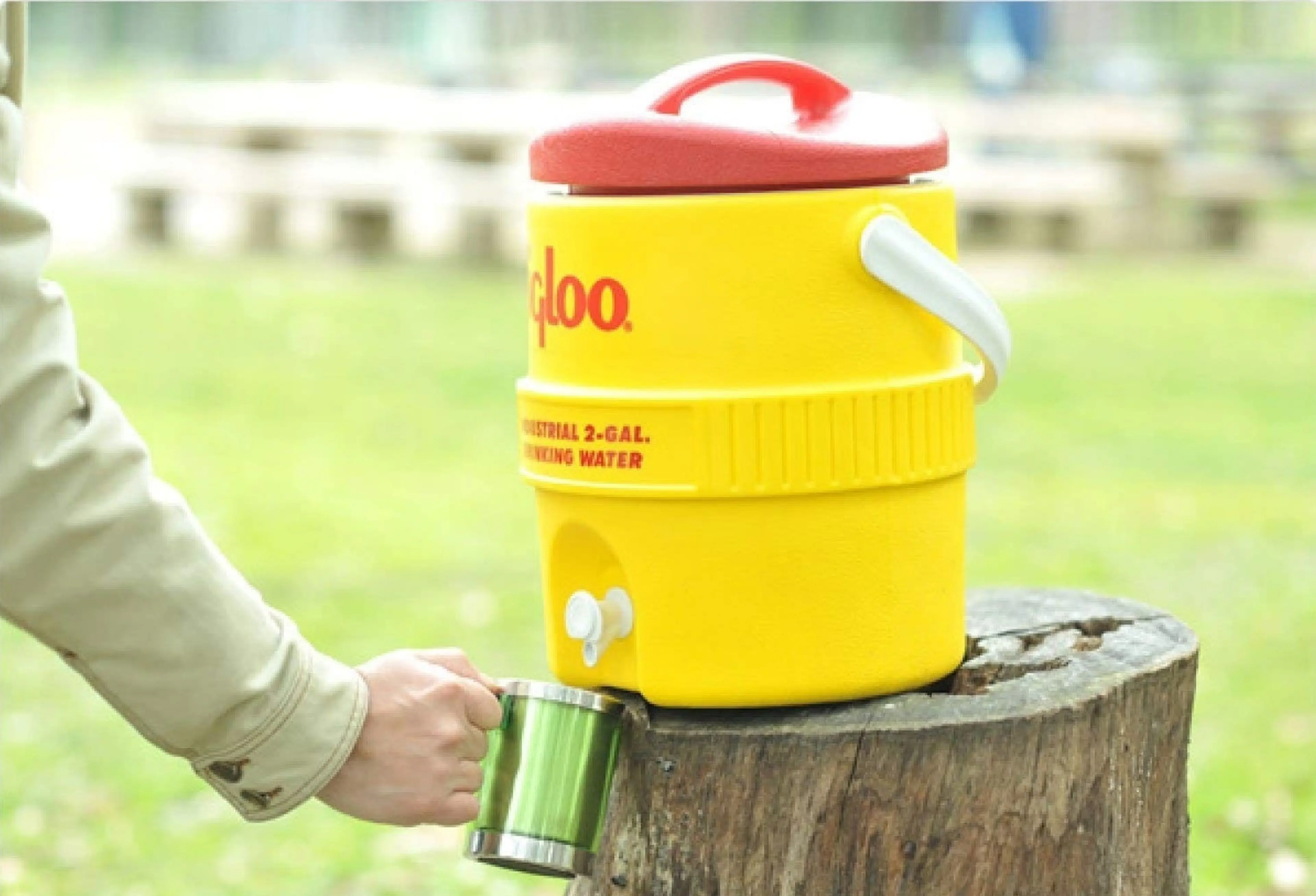 新品 イグルー キャスター付き ウォータージャグ 5ガロン (約20L 