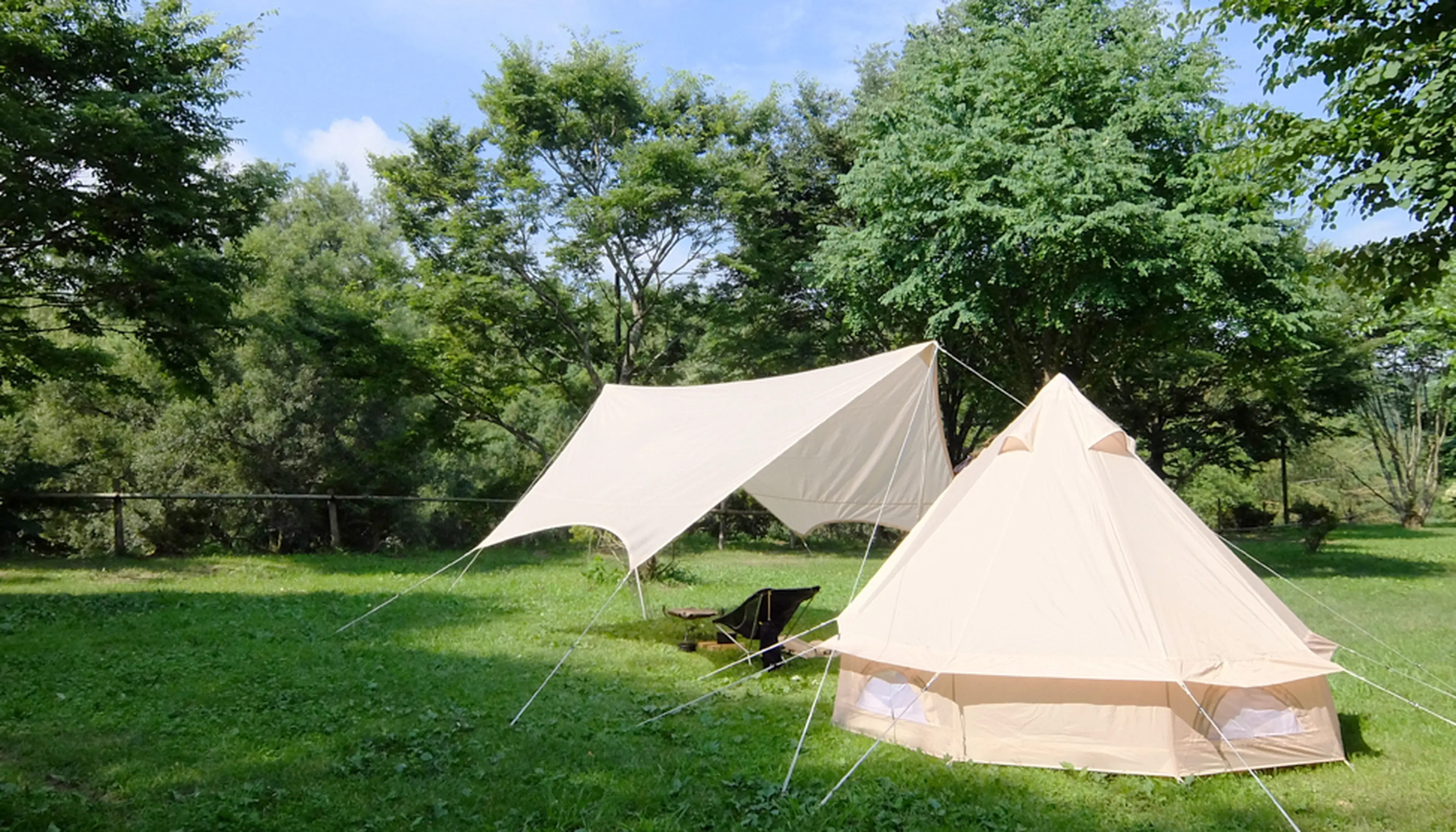 ニュートラルアウトドアのロッジ型テントはデザイン・機能性・コスパの