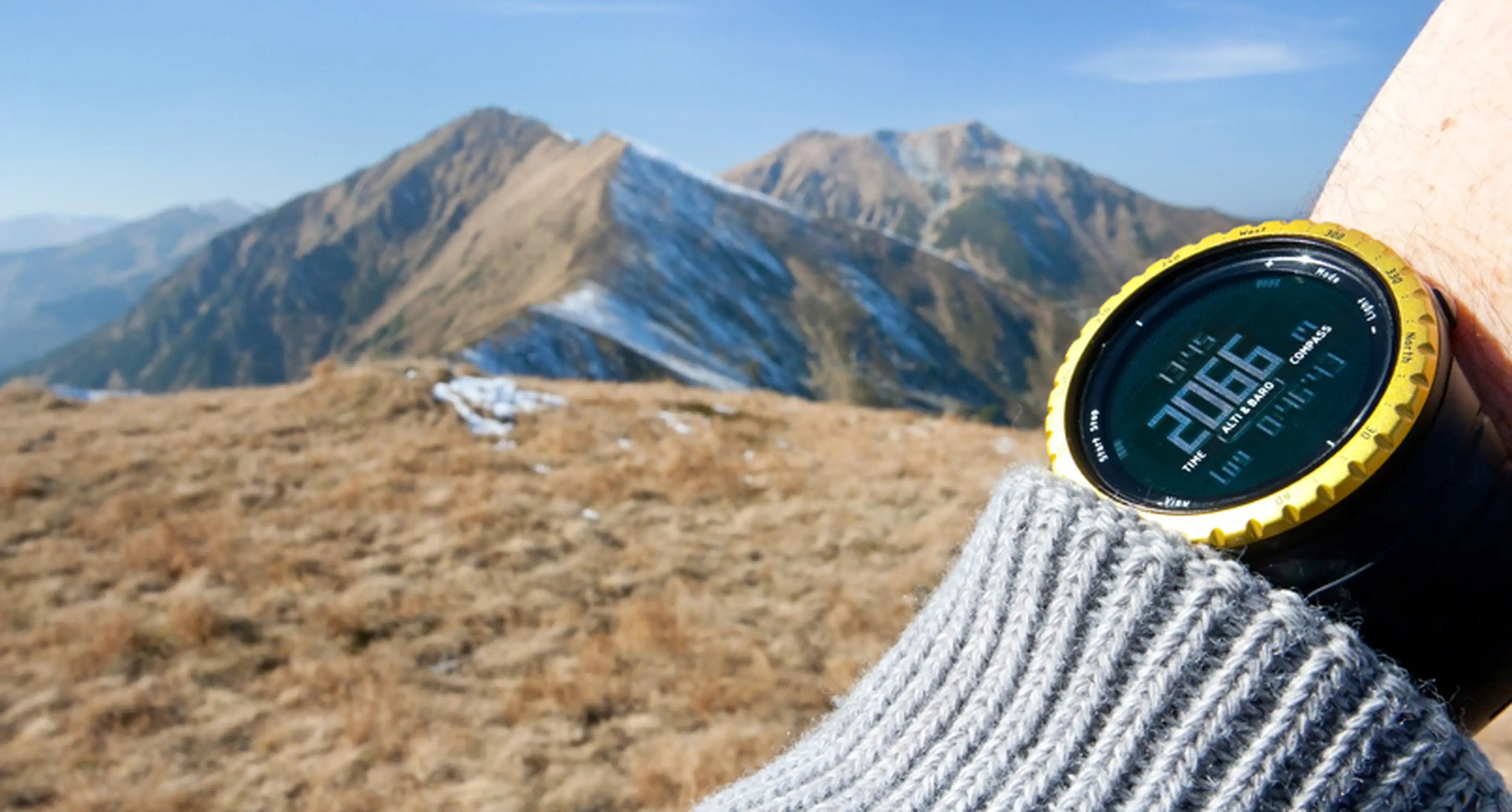 おしゃれなデジタル腕時計おすすめ7選！アウトドアでも普段使いにぴったり！ | キャンプ・アウトドア情報メディアhinata