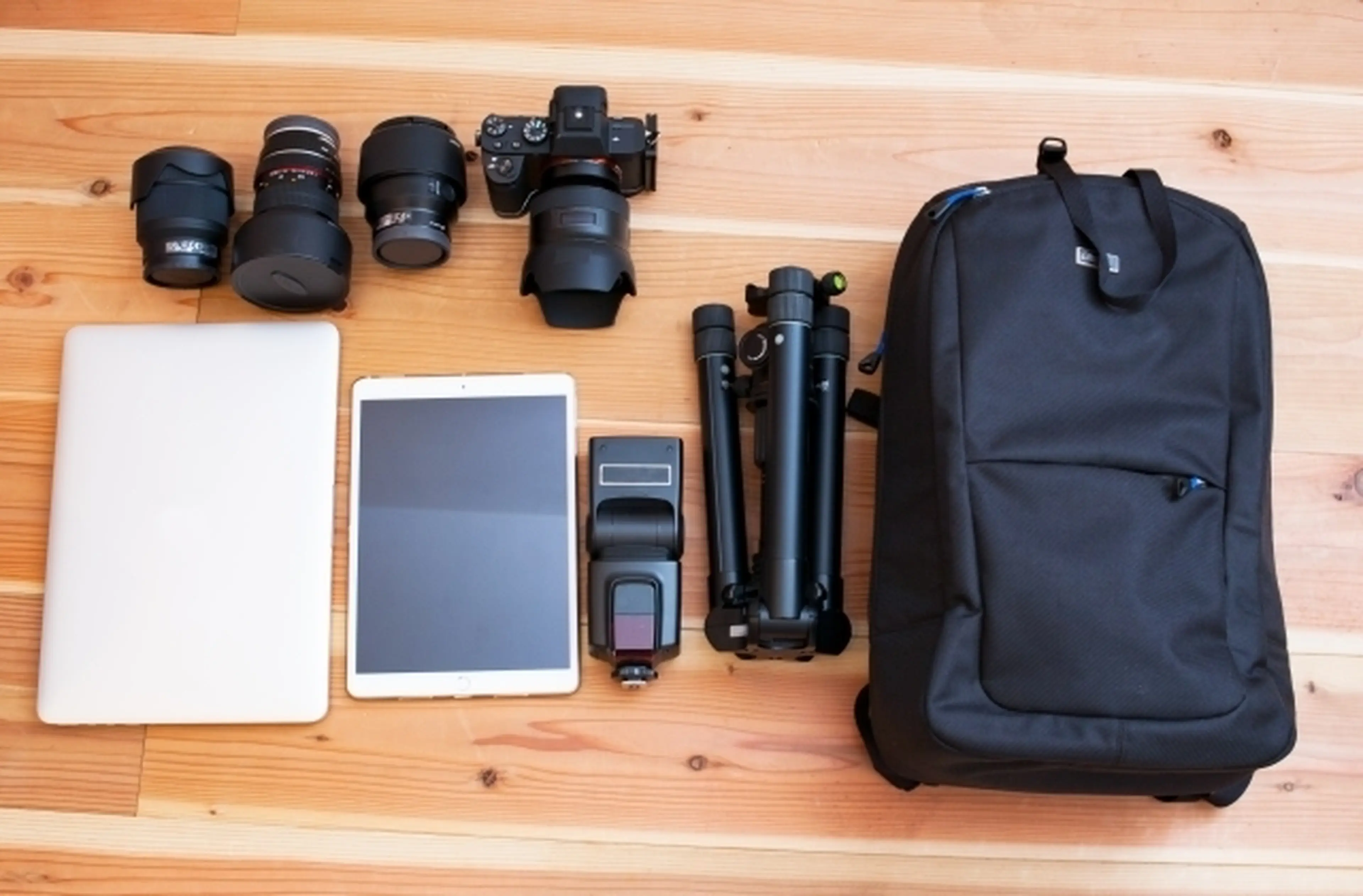 アウトドアにおすすめのカメラリュック11選！ | キャンプ・アウトドア