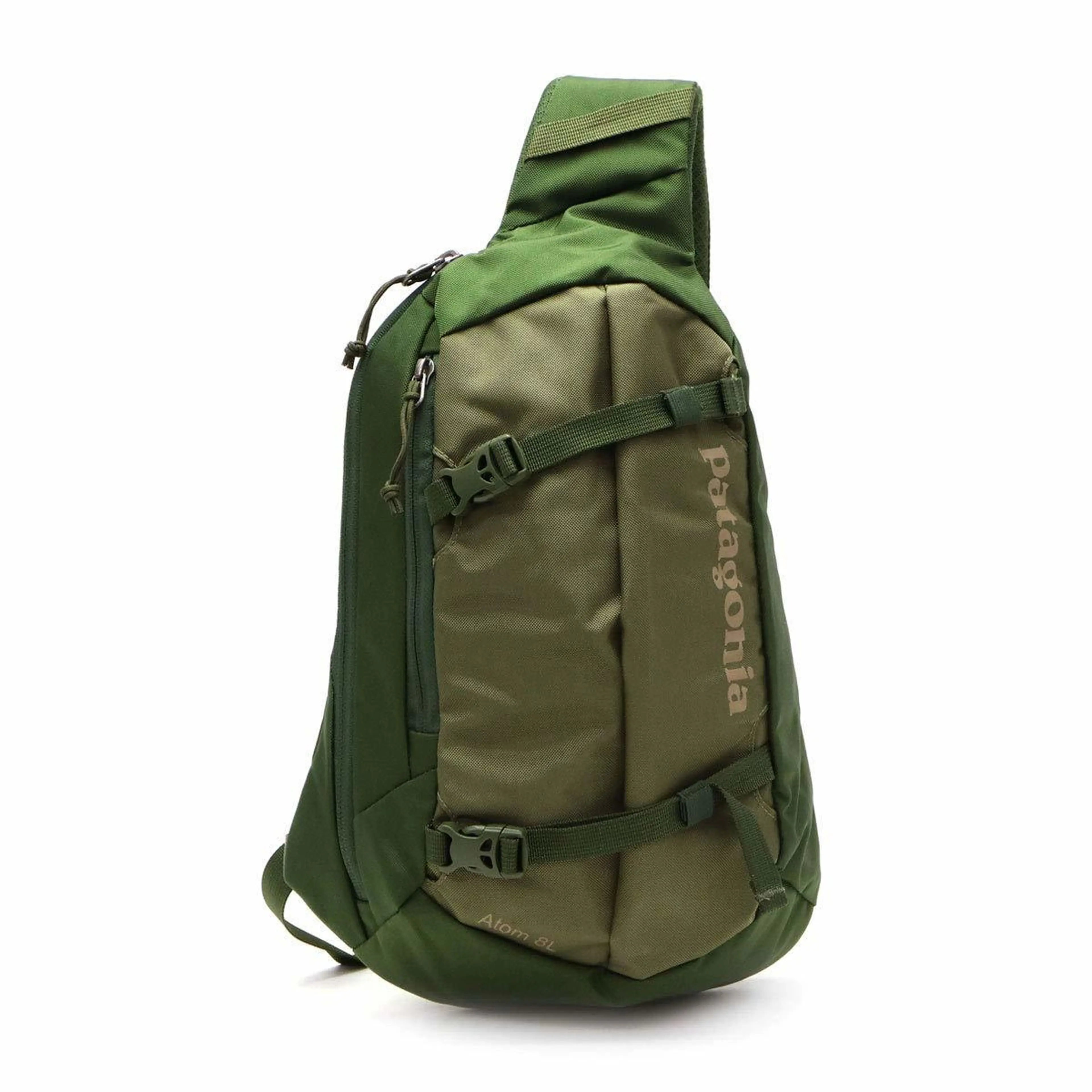 パタゴニアのバッグ「アトム」は使い勝手抜群！収納力の高さも魅力