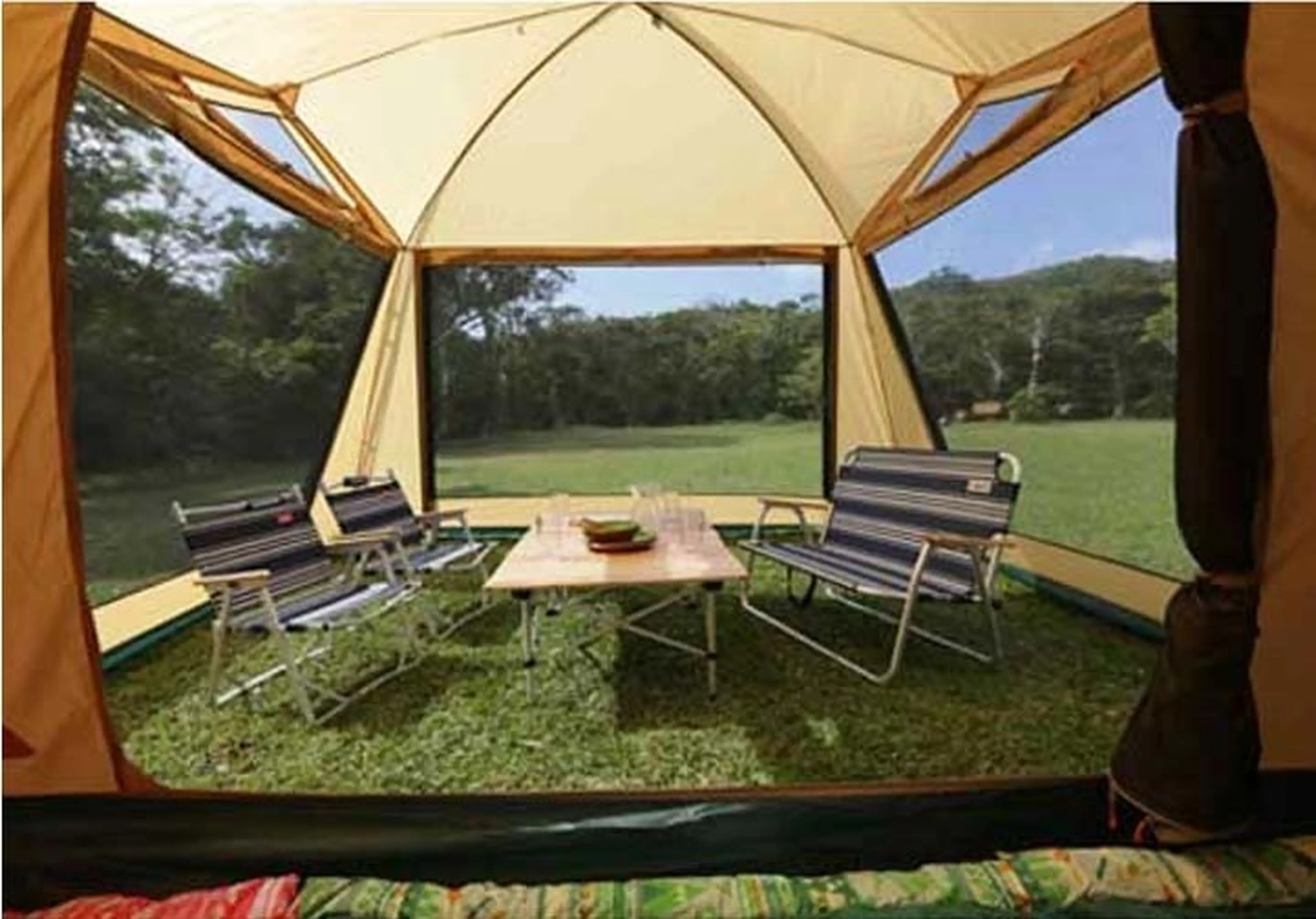 夏も冬も快適！人気のコールマンのスクリーンタープ5選 | キャンプ