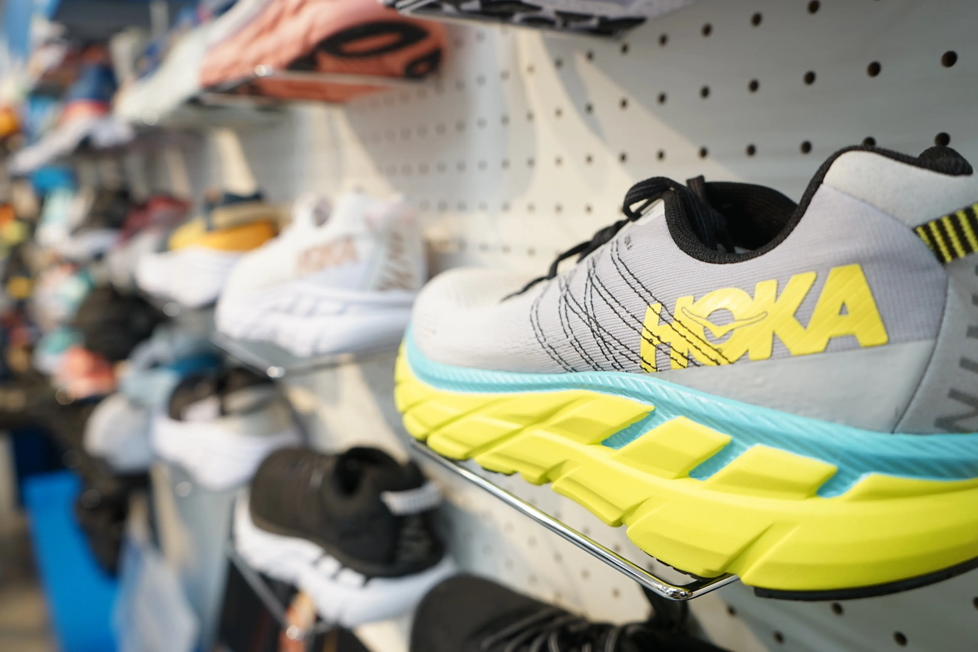 展示会】「Teva」「HOKA ONE ONE」の2020年新作で気分は春夏 