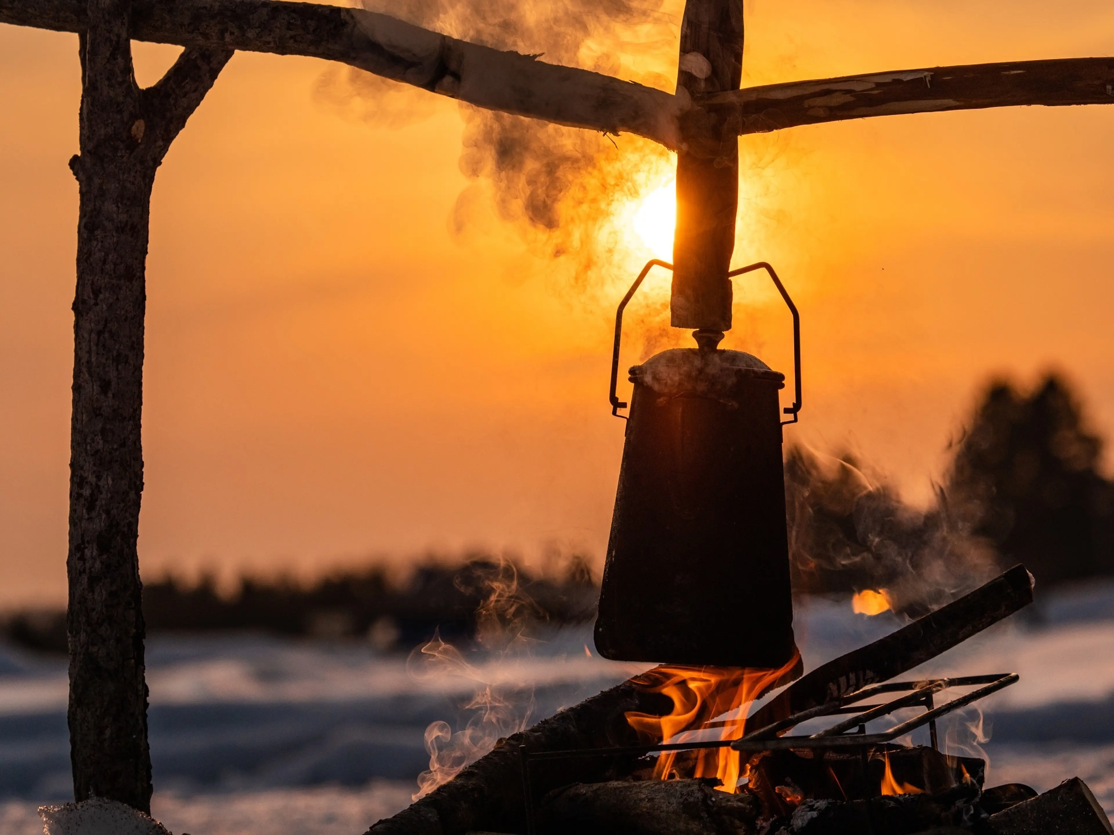 焚き火で使えるケトル特集！おしゃれ＆タフでキャンプにおすすめ