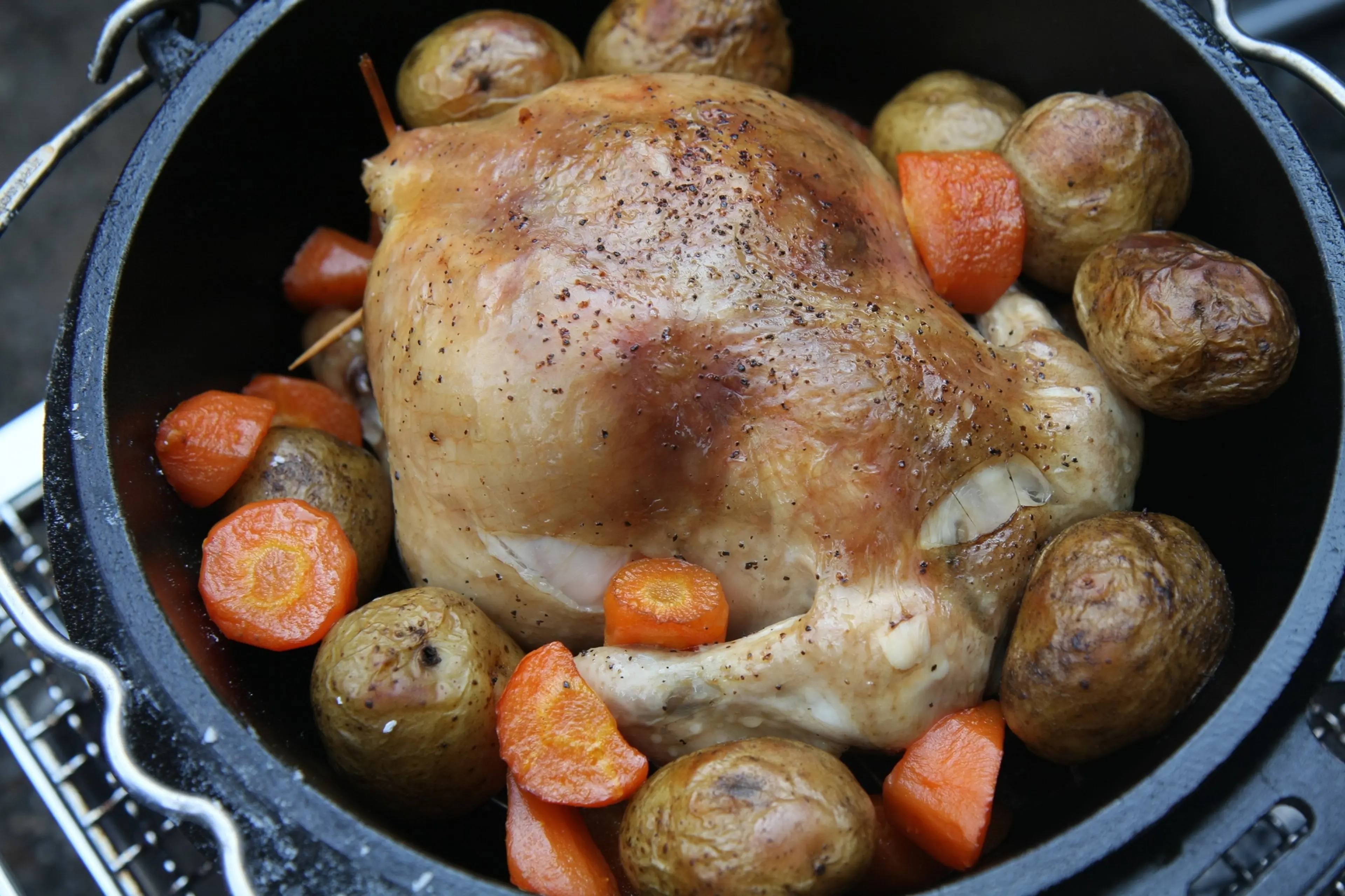 二人であったまろう！ミニダッチオーブンで作る本格的レシピ