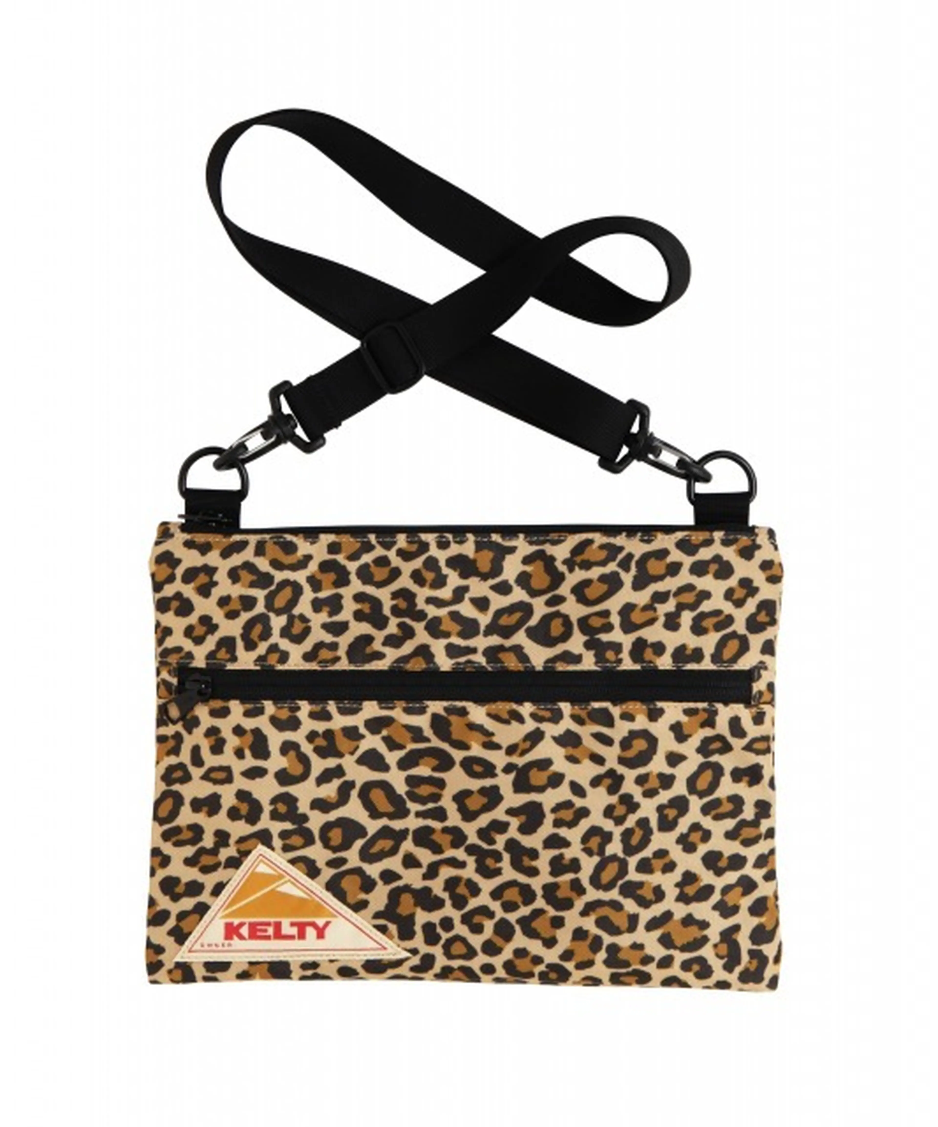 インパクト大のケルティ新作！今季トレンドのヒョウ柄をアウトドアでの