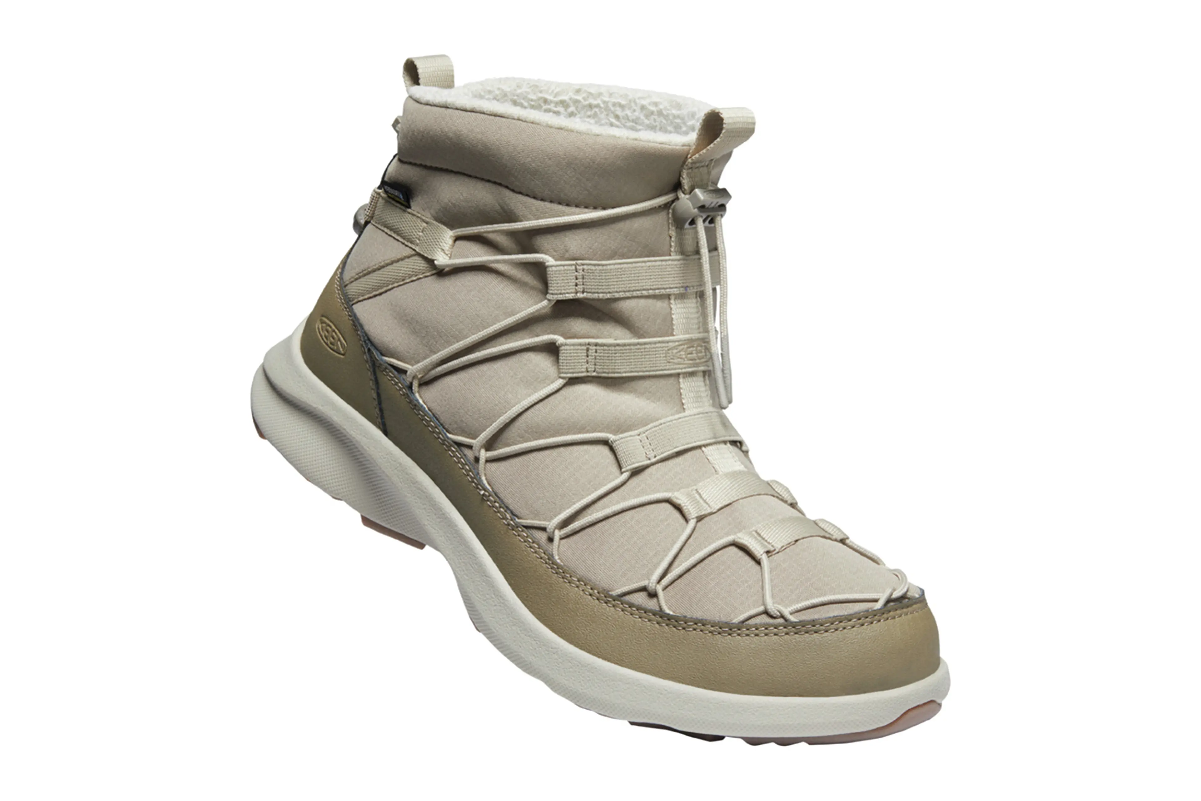 KEENの定番「ユニーク」にウィンターブーツ登場。今冬は天候に左右