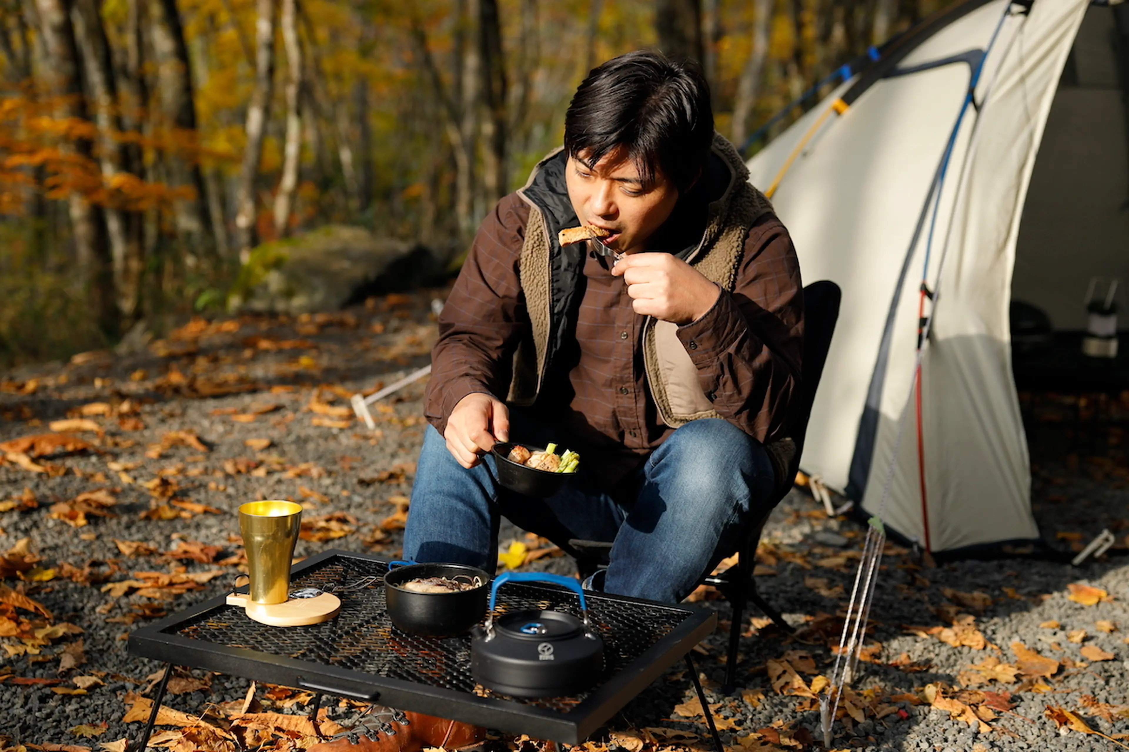 ソロキャンプデビューの盲点！？キャンプ飯を楽しむなら、キャンプ向け