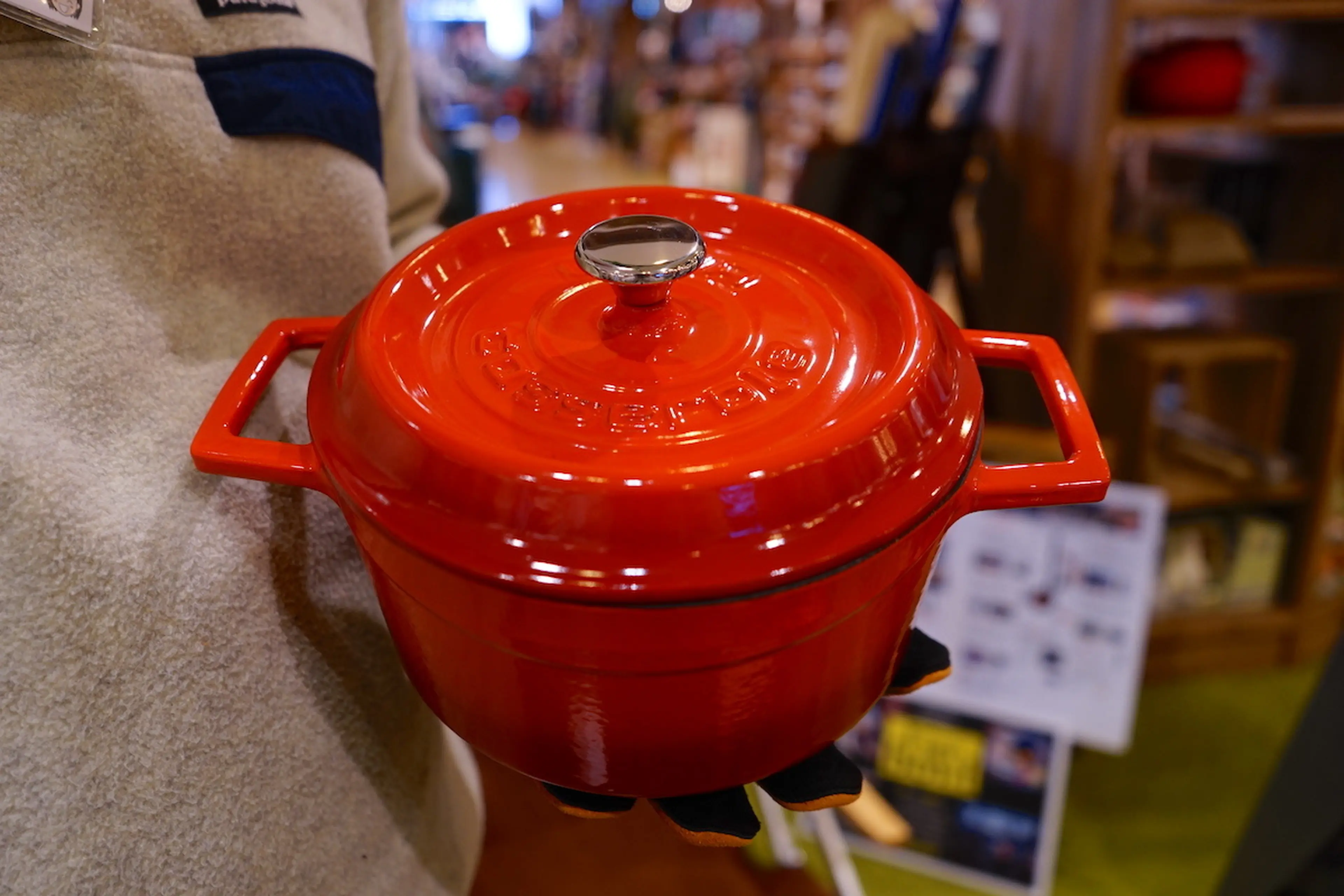 冬キャンプはおしゃれにダッチオーブン料理！映えるキッチンギア3選