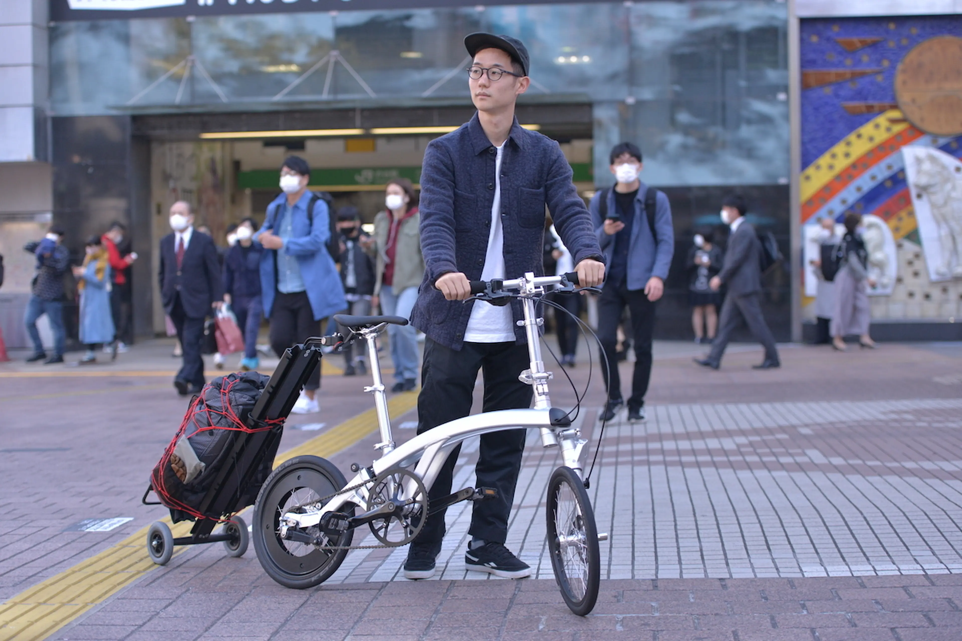 いつもと違う、渋谷発のキャンプ。折りたたみ自転車とトレーラーで