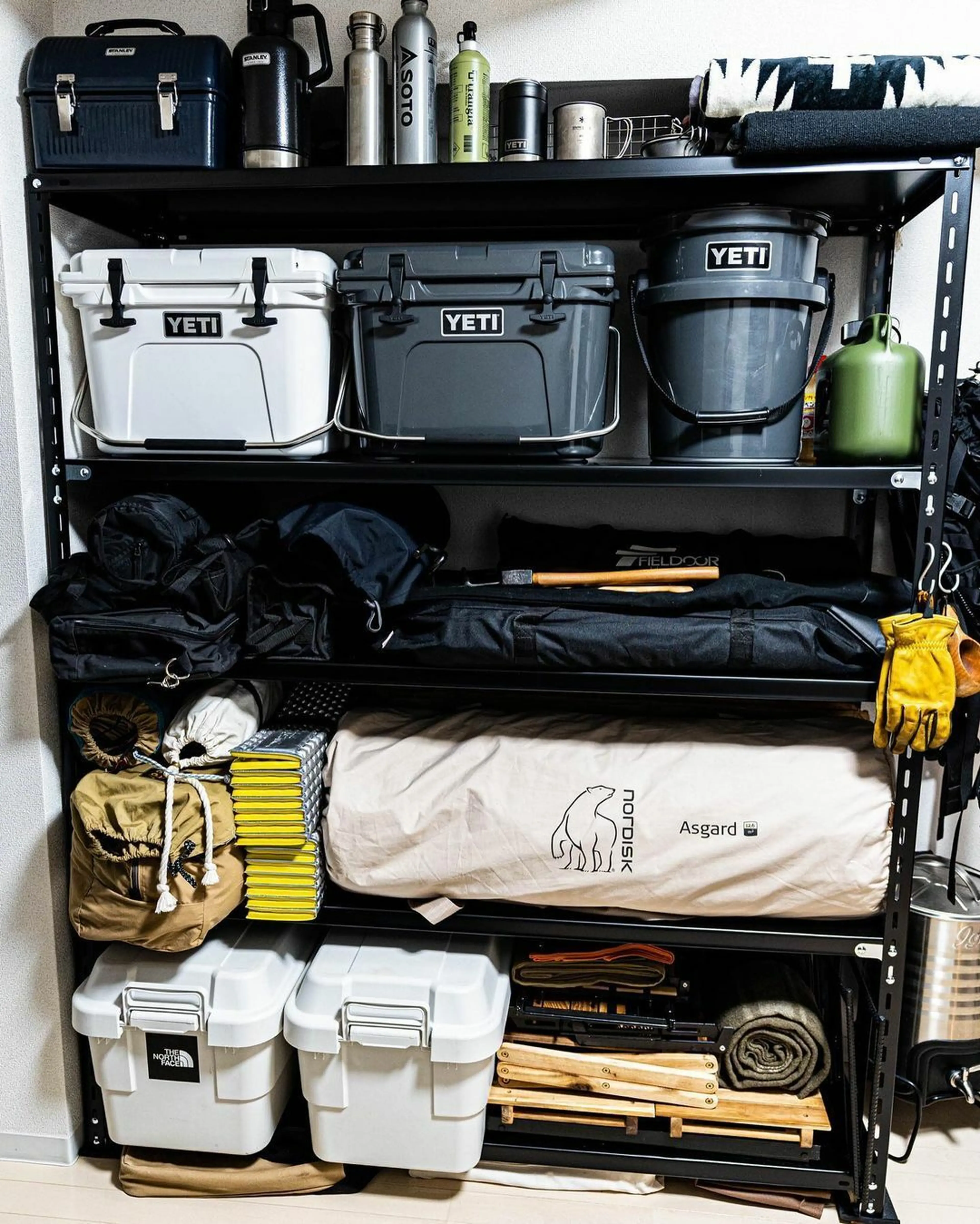 みんなのキャンプギア収納】あなたにぴったりの収納方法は？キャンパー