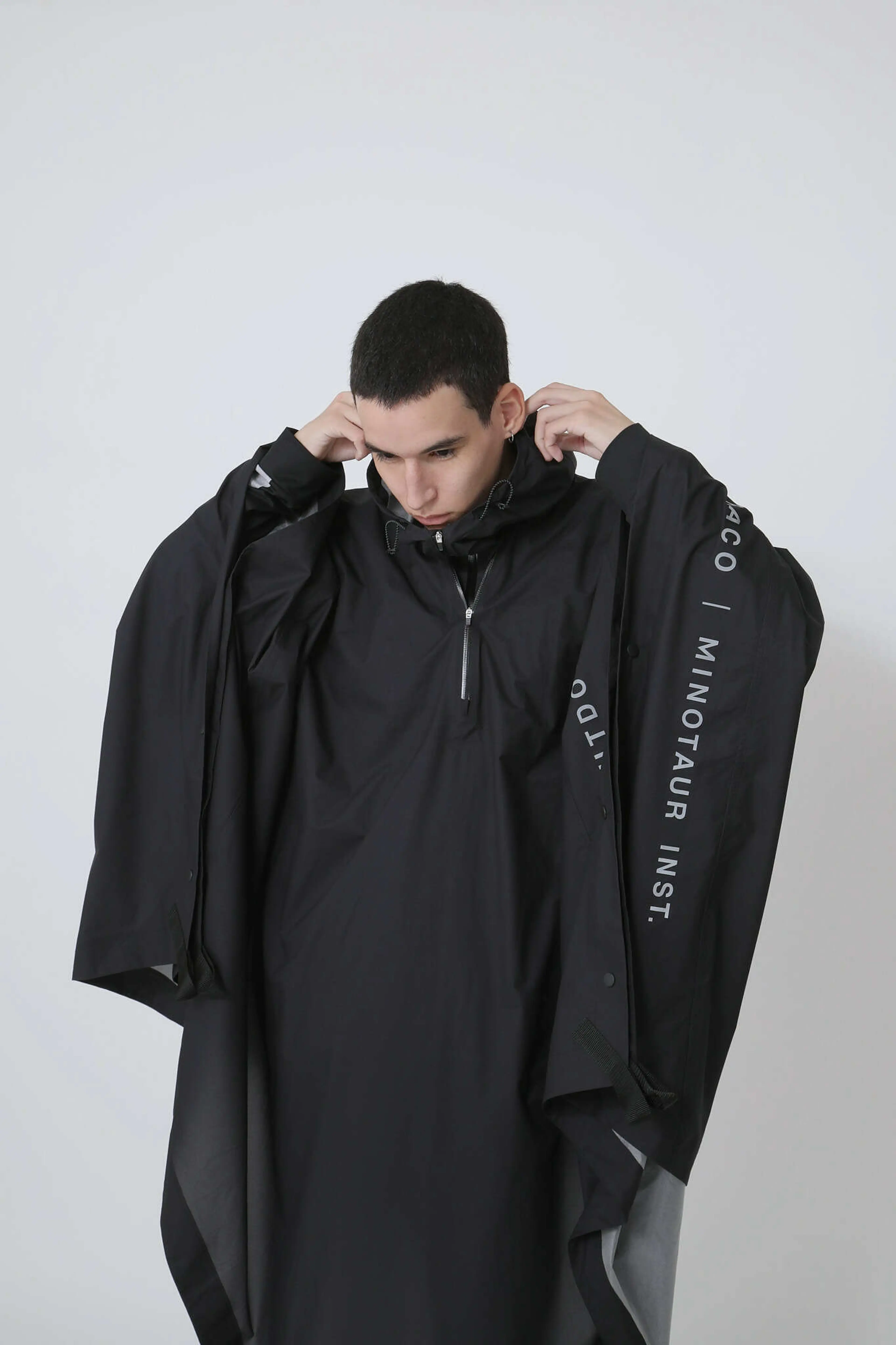 ムラコの新作タープは「着れる」。ミノトールインストとの新感覚