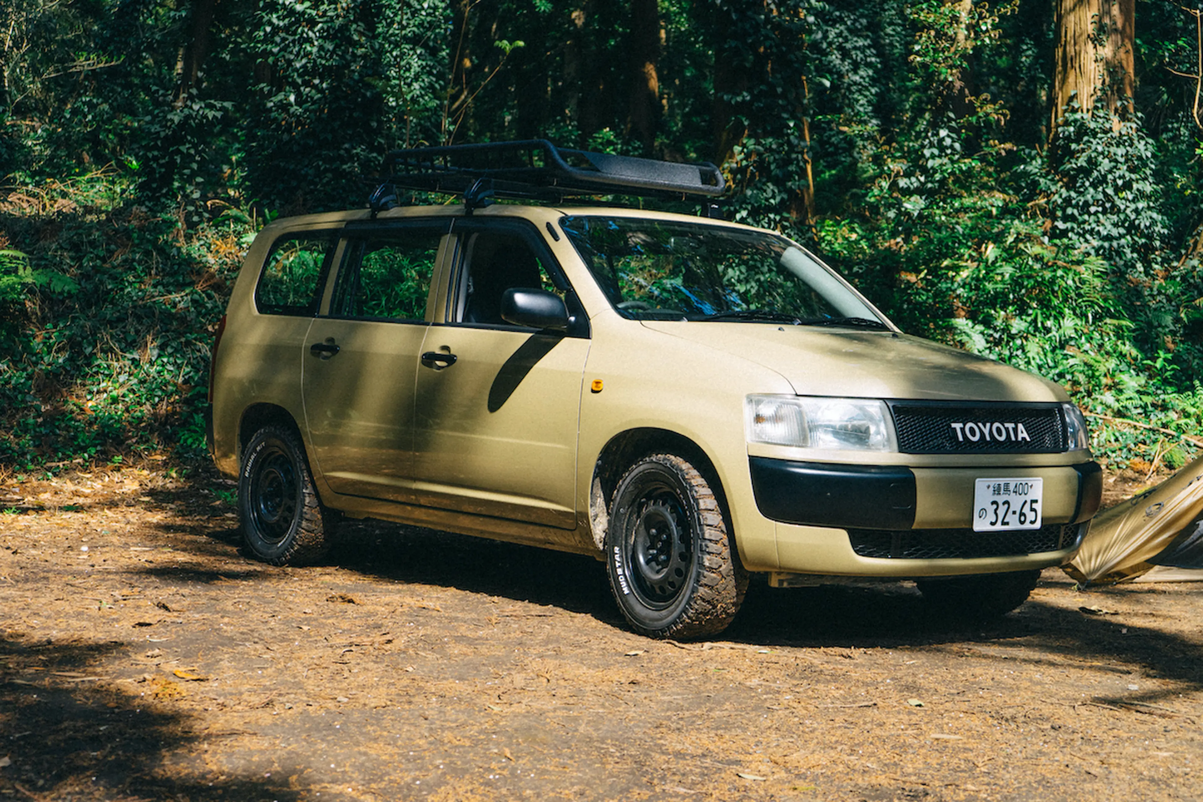 110万でキャンプ車購入！アウトドア仕様の商用車「トヨタ・プロ