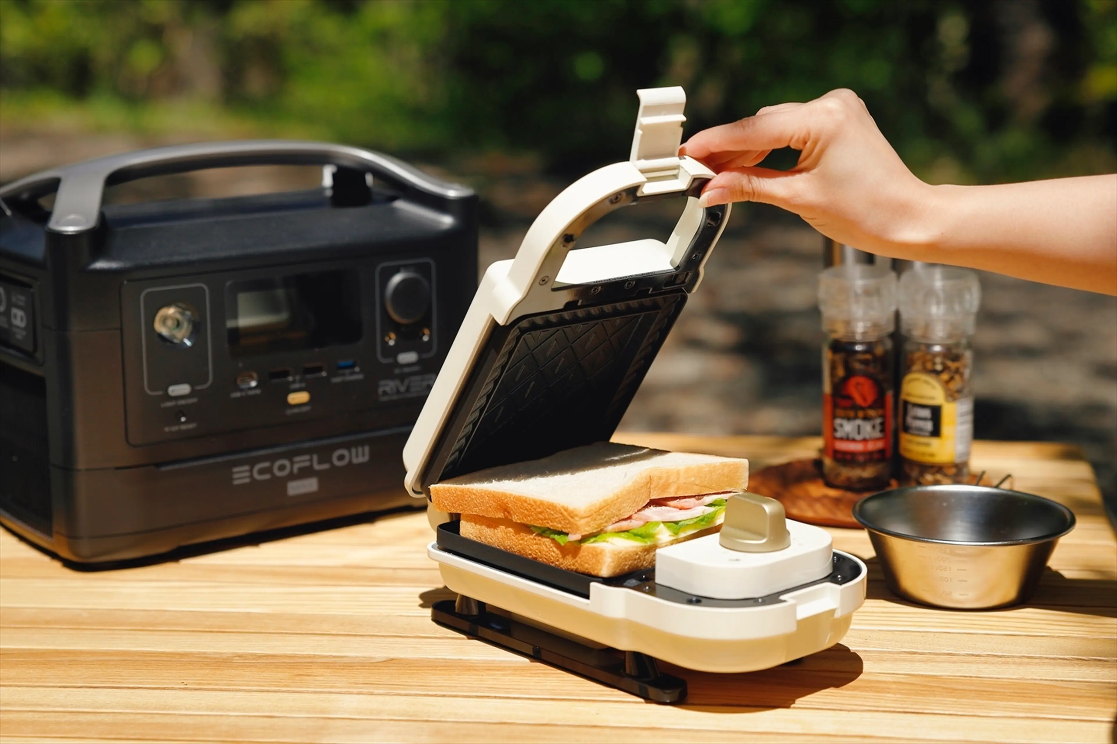 ポータブル電源とキッチン家電で最高の朝食は作れるのか？話題のE