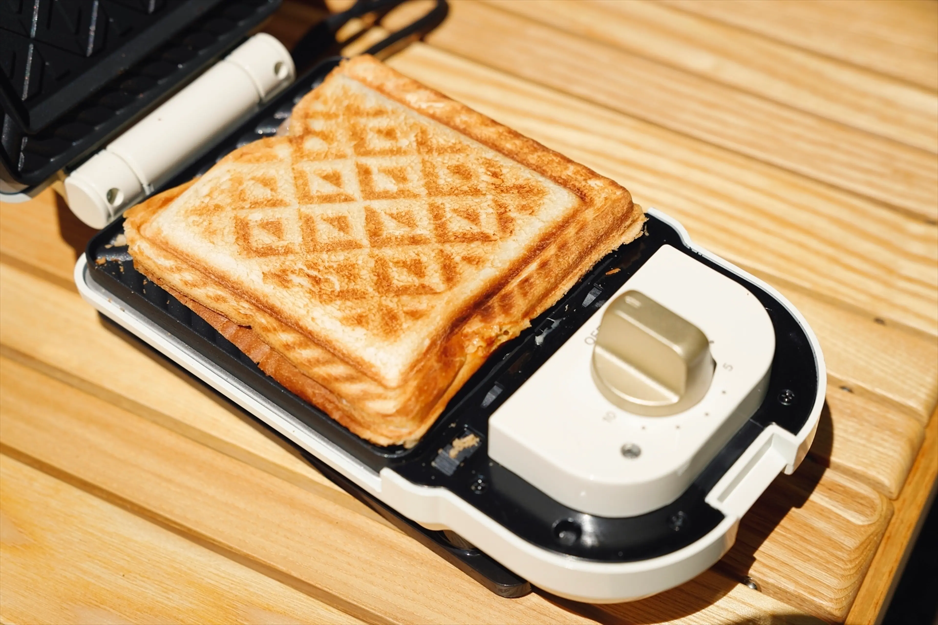 ポータブル電源とキッチン家電で最高の朝食は作れるのか？話題のE