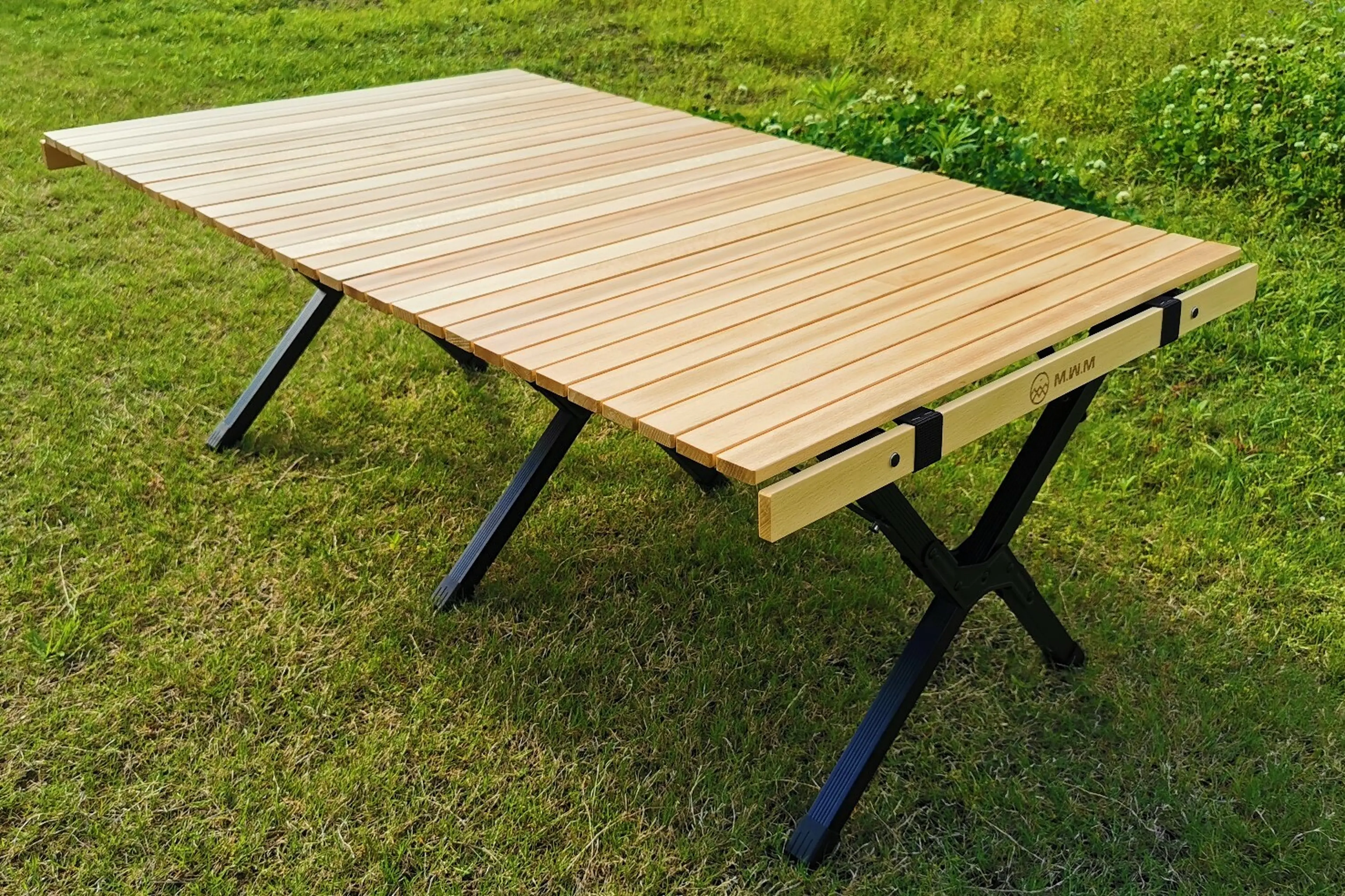 M.W.Mがファミリーキャンプにこだわったテーブルをリリース！組立簡単