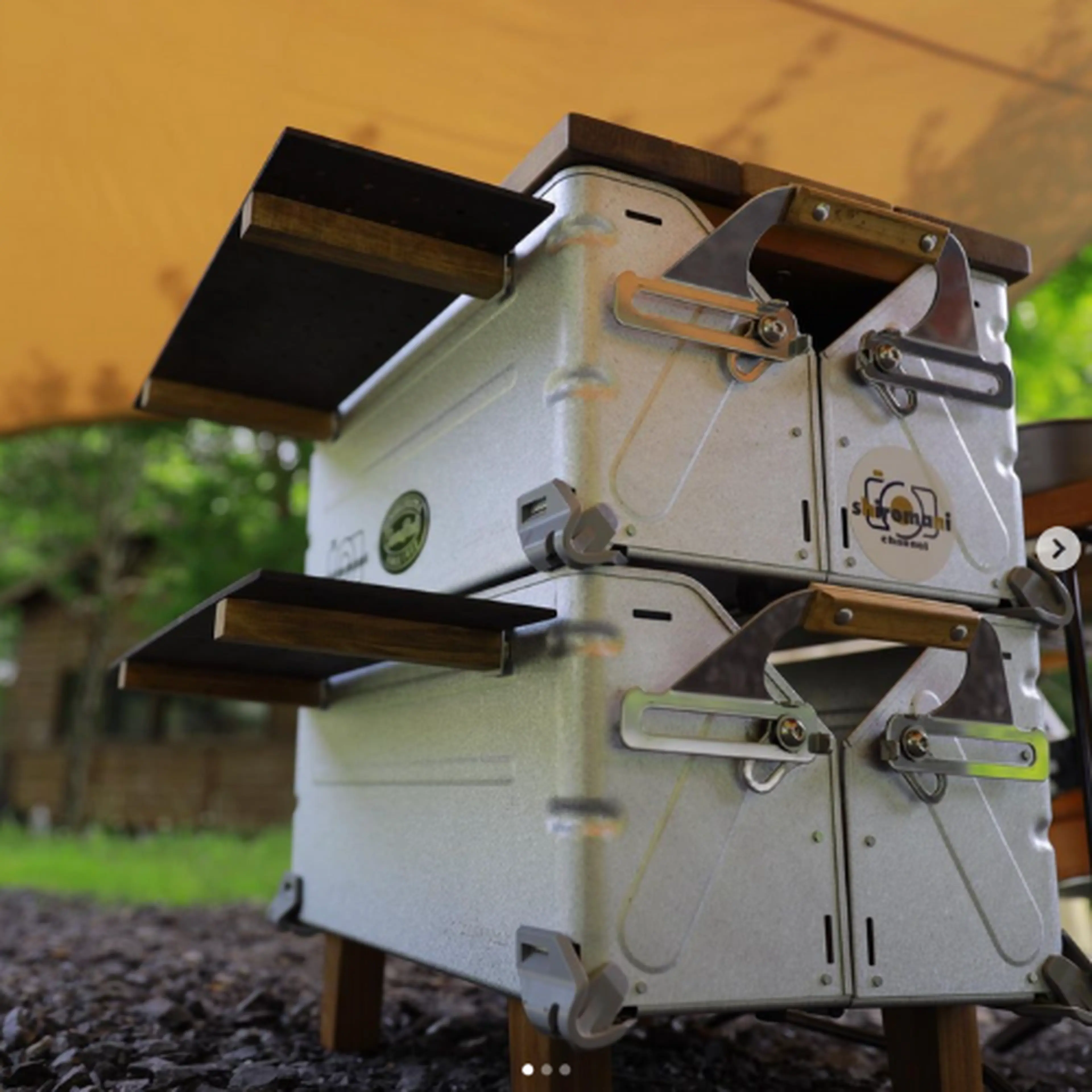 スノーピークの「シェルフコンテナ」がスタイル自在！ユニークな活用法