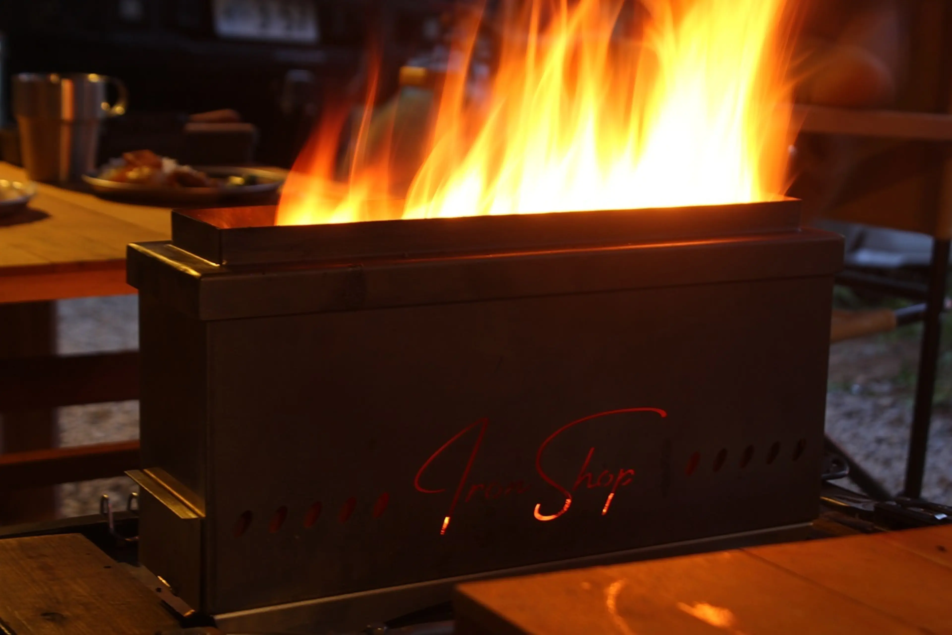 ironshop アイアンストーブ 2次燃焼焚き火台 2次燃焼が楽しめる焚き火