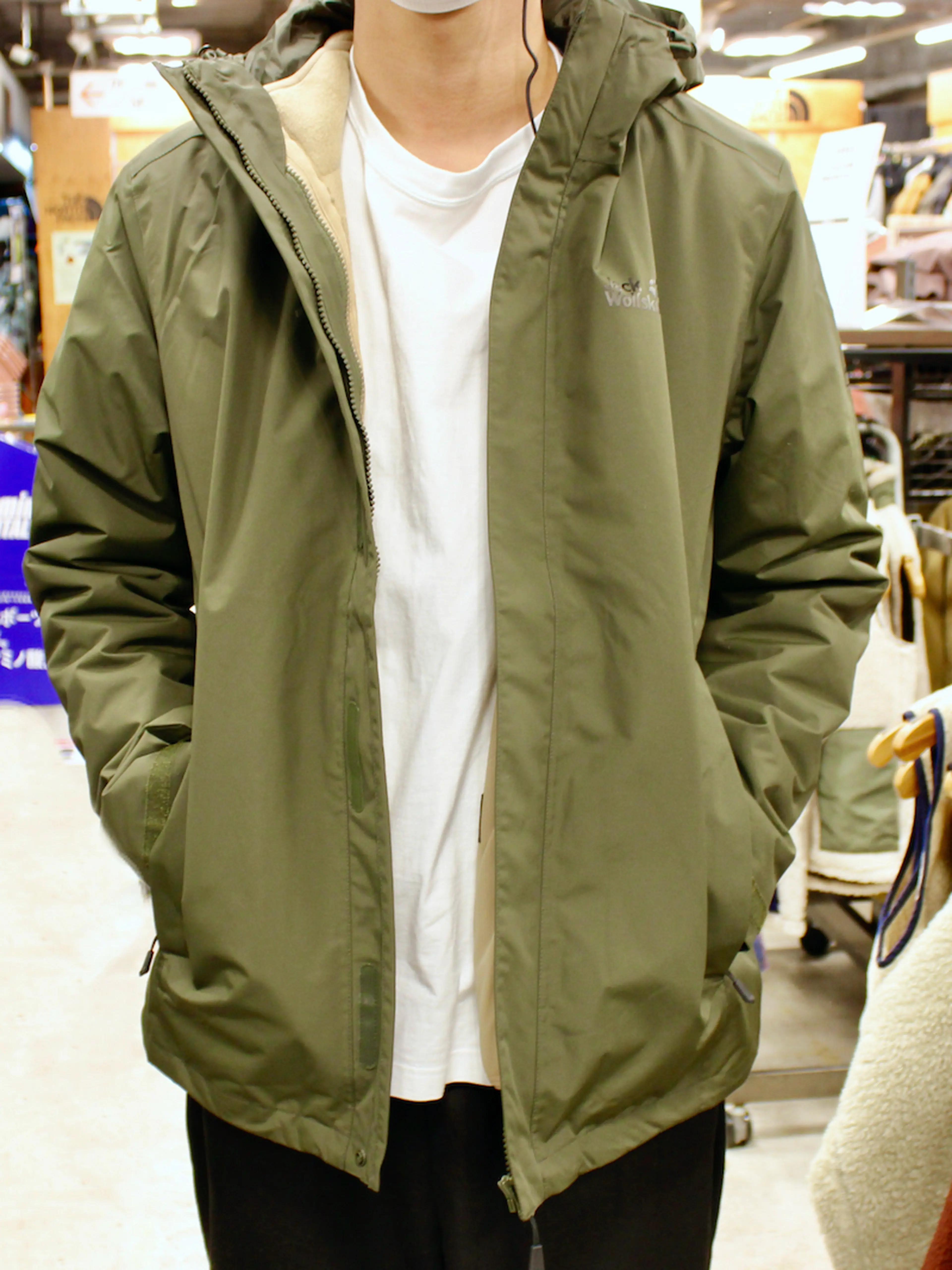 一石三鳥な冬のお役立ちアウター「3in1」とは。街でもキャンプでも着  