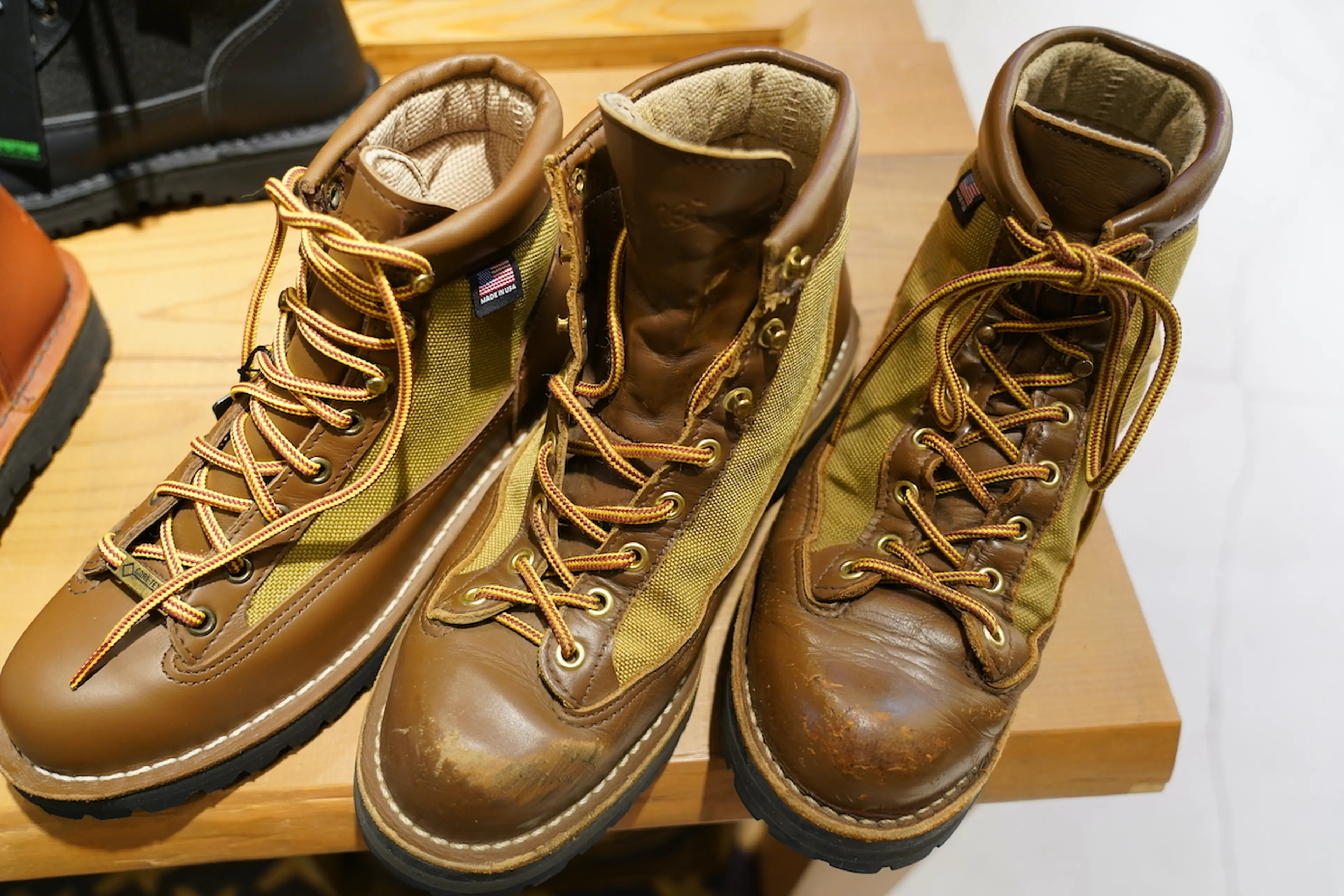 徹底解剖！】アウトドアブーツの名作「ダナーライト」とはナニモノな