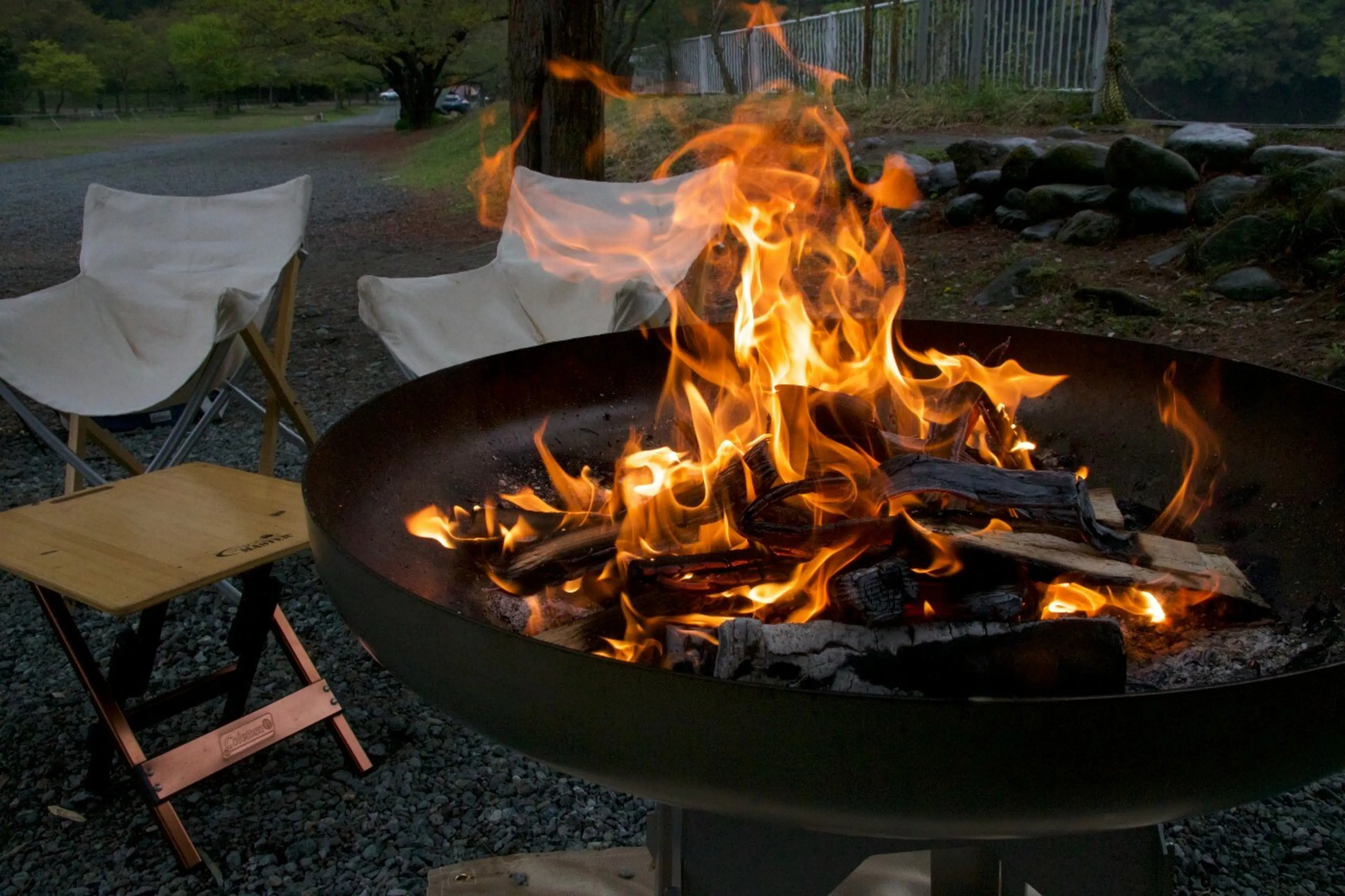 「宙に浮く」焚き火プレート FUTURE FOX Confire 櫓 専用 焚き火台プレート 【翌営業日発送