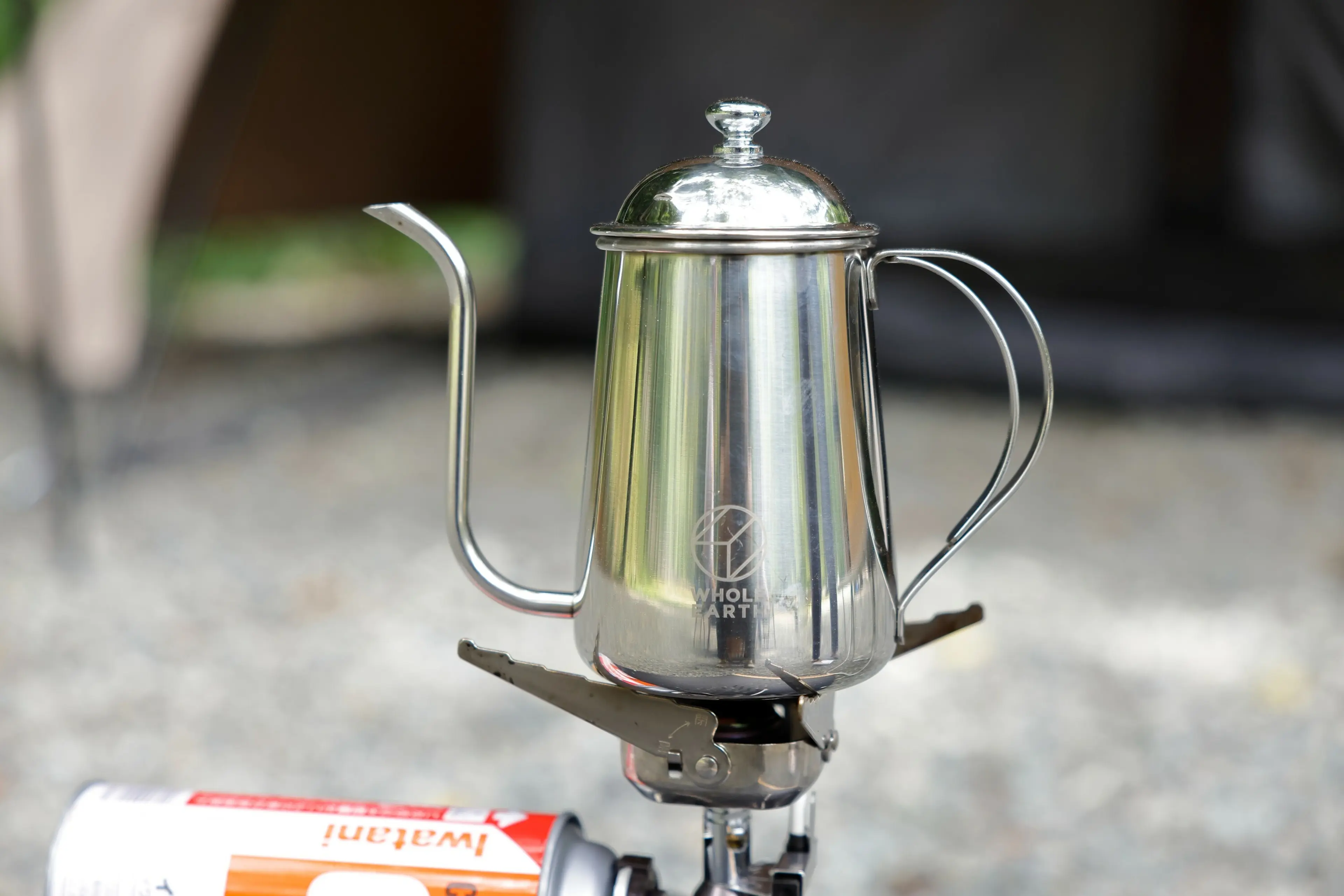 ソロキャンプこそ、こだわりのコーヒーセットが必須！自然とゆっくり